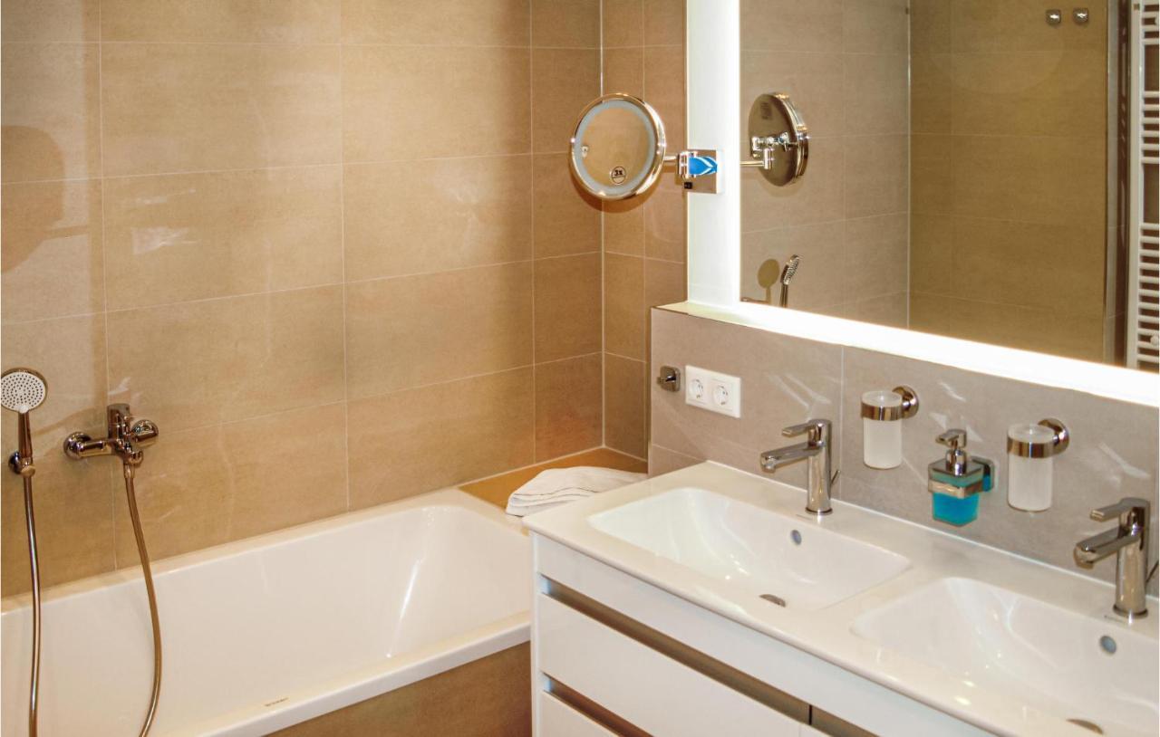 2 Bedroom Lovely Apartment In Binz Ot Prora Lubkow Zewnętrze zdjęcie